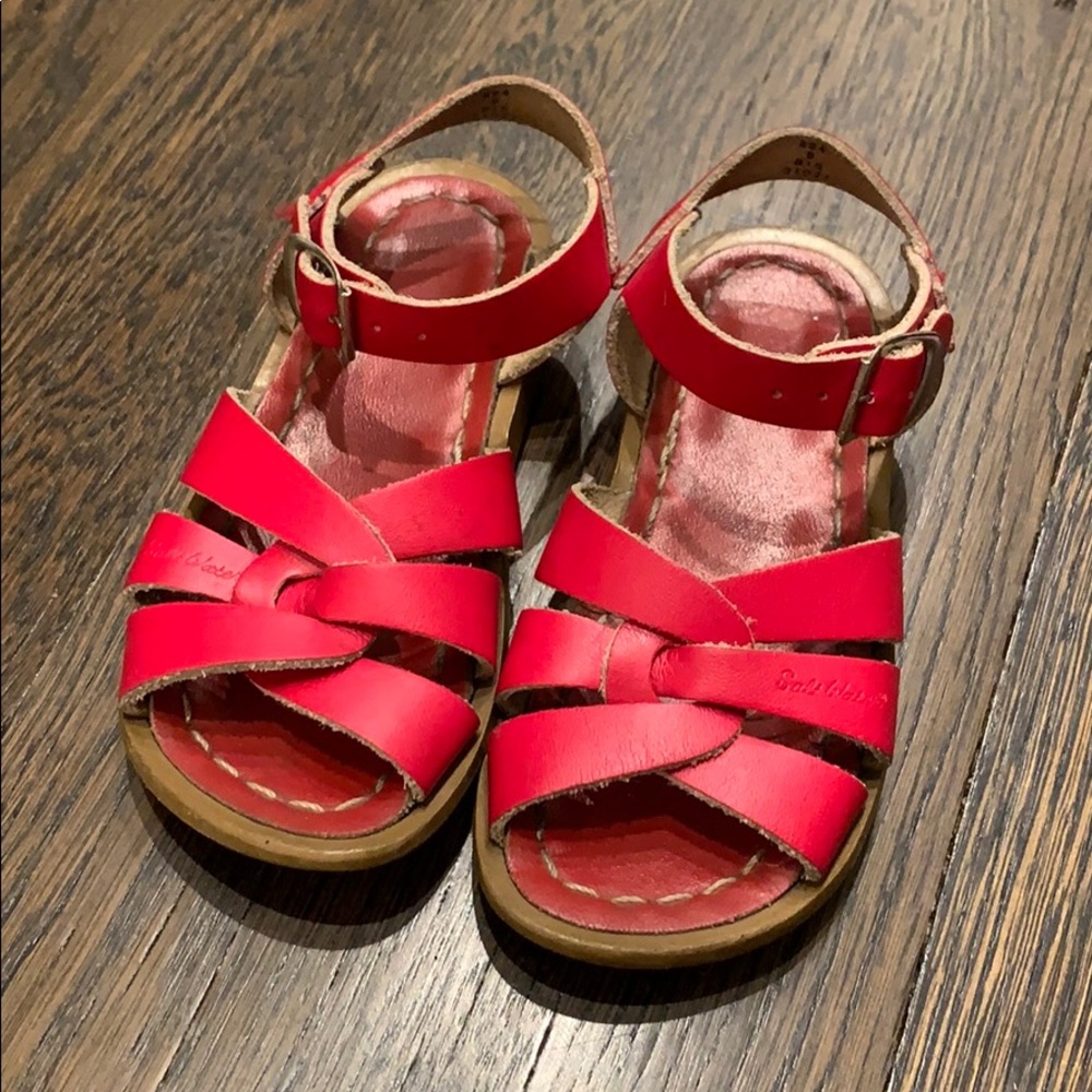 Salt water sandals sz 8